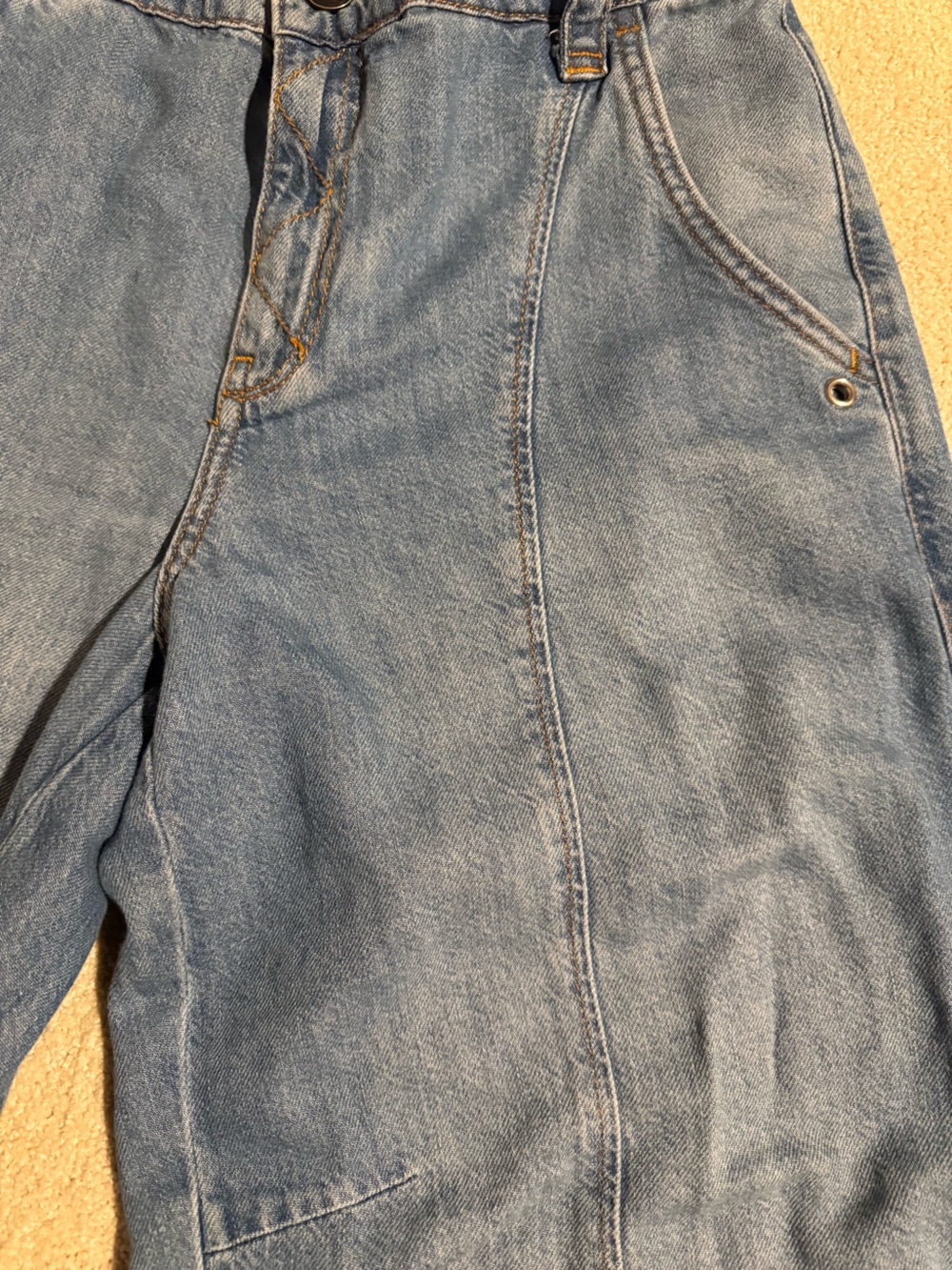 Pilcro Beach Cargo Mid-Rise Jeans Size 28 - Picture 8 of 16